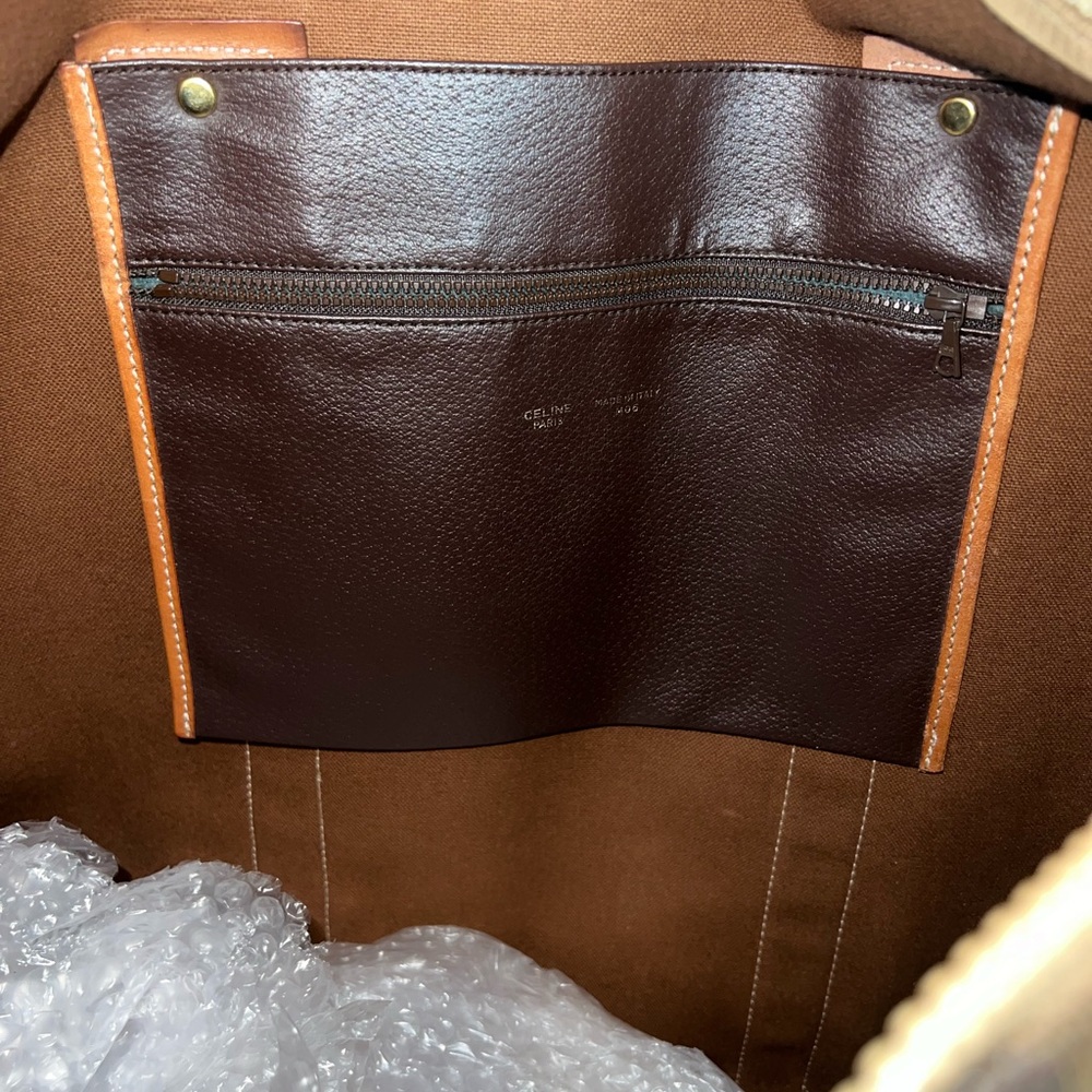 Beautiful Authentic Celine tote - Picture 12 of 13